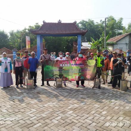 Cegah Penyebaran Covid-19 Pemdes Ngrancang Adakan Penyemprotan Disinfektan